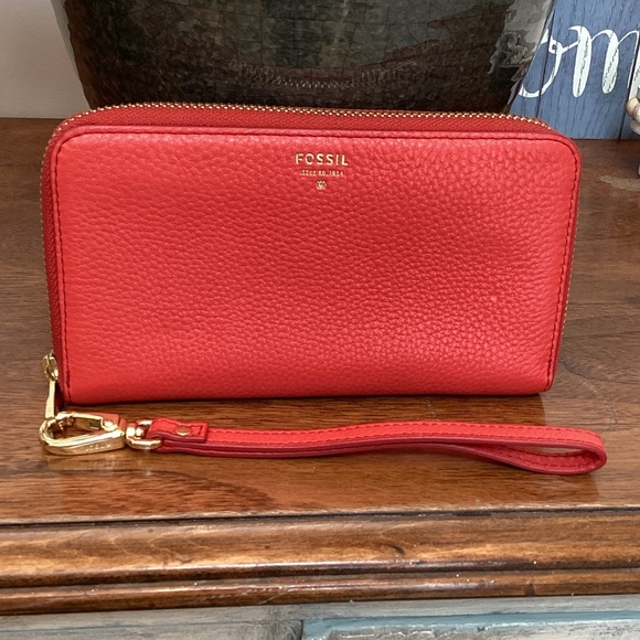 Fossil Handbags - Fossil Vibrant Red cow hide Leather zip around Wristlet/wallet